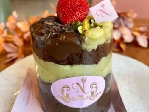 Bolo Mini Naked Premium - Com Brigadeiro Belga e Pistache